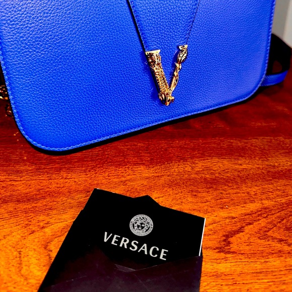 Versace Virtus bag ! 💯 Authentic! - Picture 1 of 6